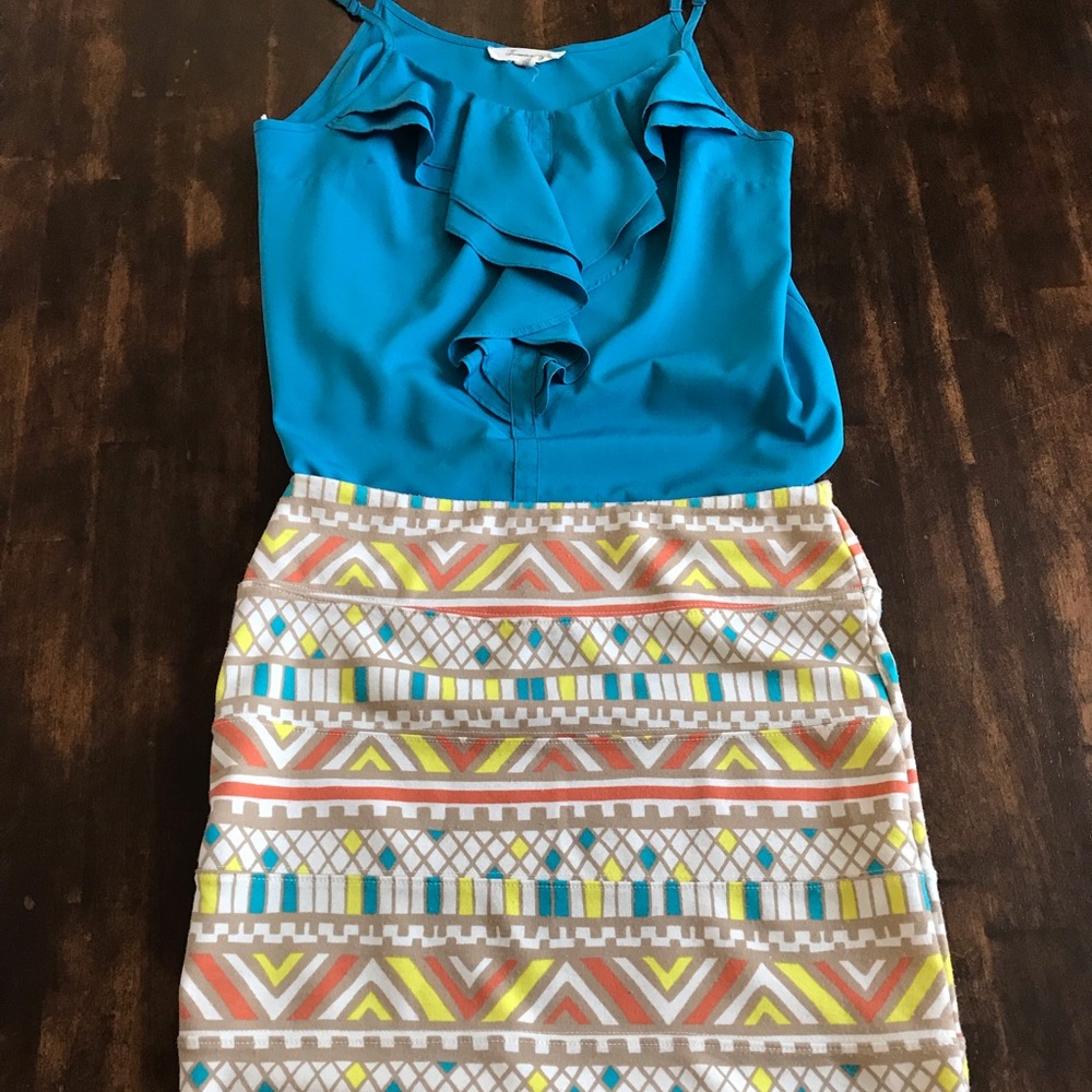 Geometrical printed mini skirt size M